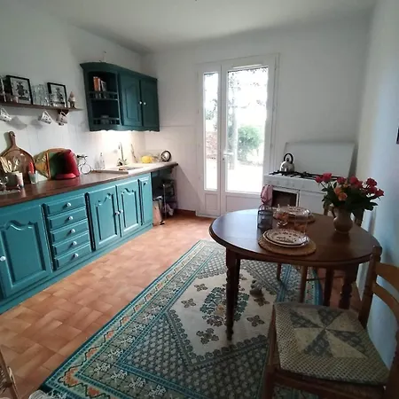 Villa Mes Maisons - In Drome Provencale - Bellevue 26110 *